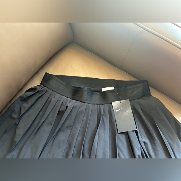 Nike Court Victory Dri-FIT Pleated Tennis Skirt 🖤 - Picture 7 of 16